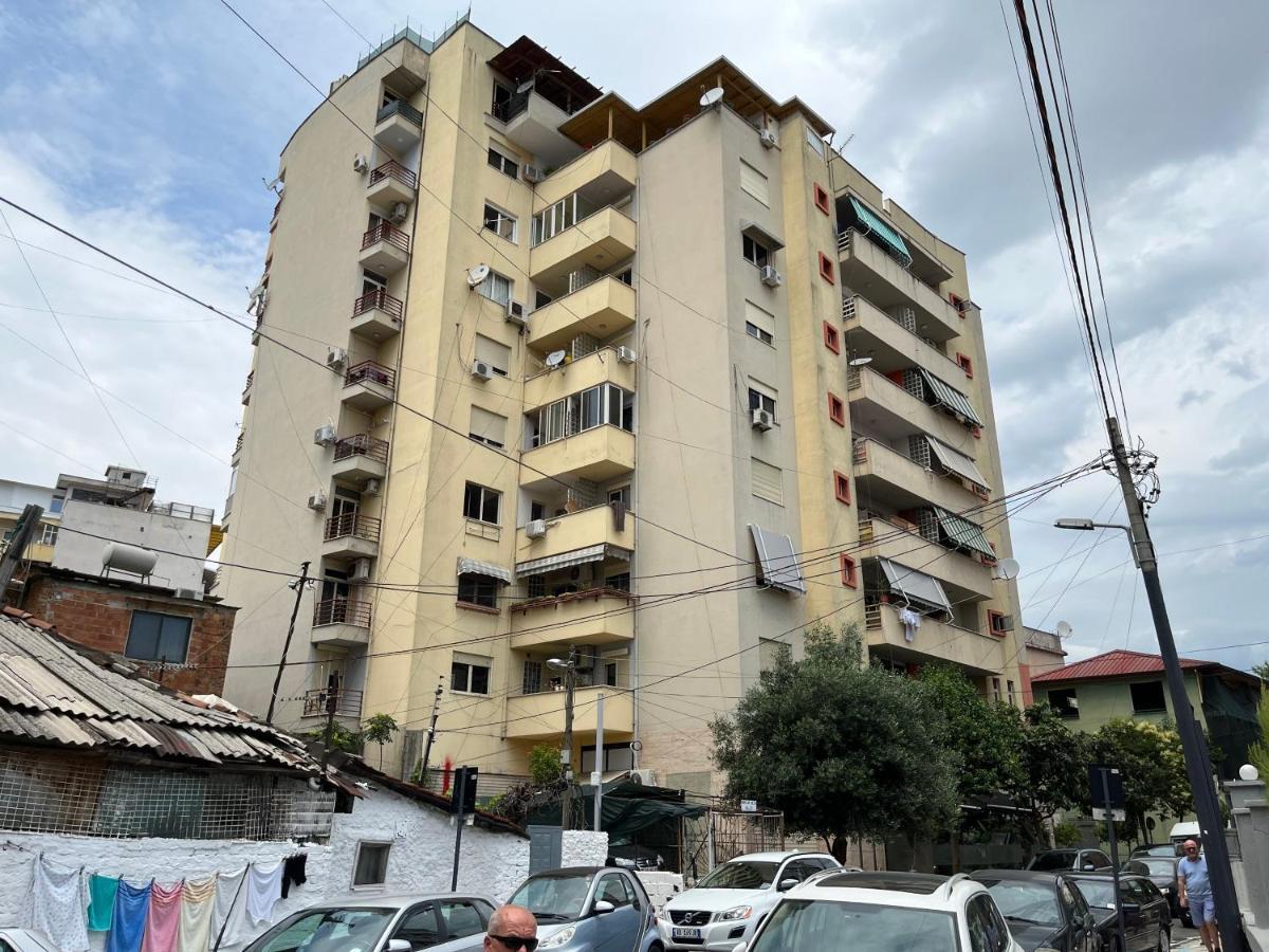 City Center Apartment 1 Tirana Exteriör bild